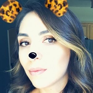 Meet your Posher, Liz